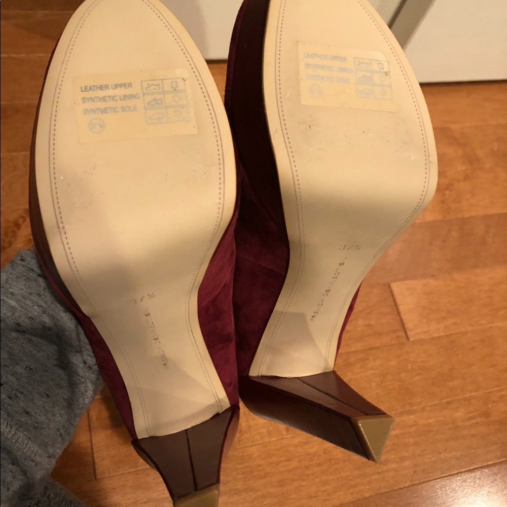 Burgundy Pump